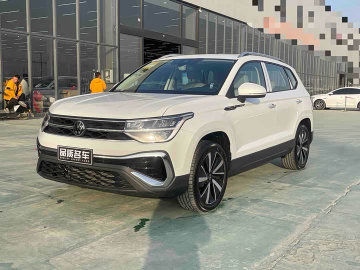 Фото 1 - Volkswagen Tharu