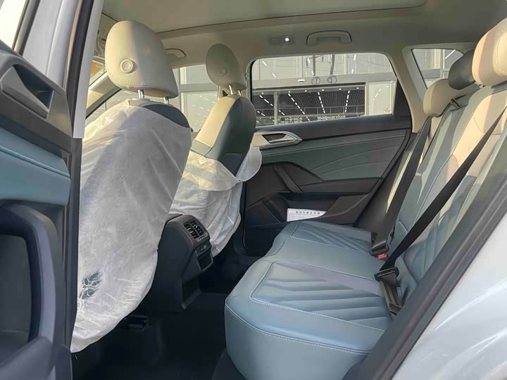 Фото 6 - Volkswagen Tharu