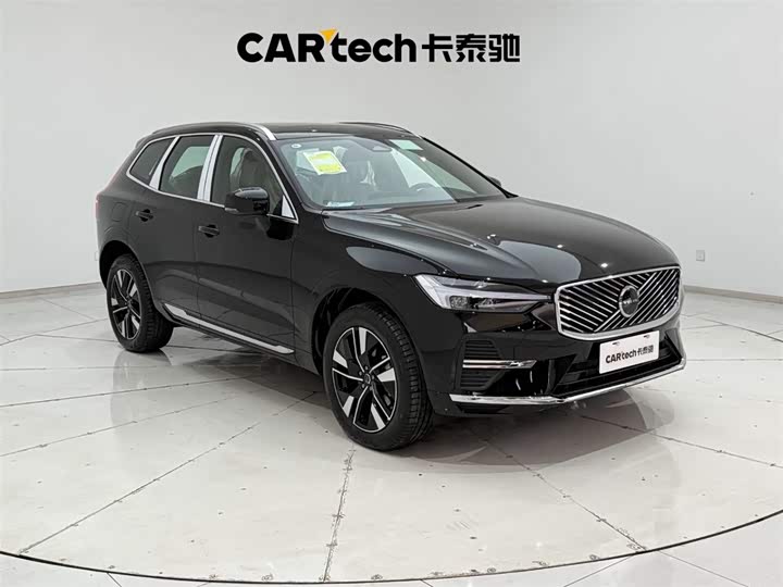 Фото 4 - Volvo XC60