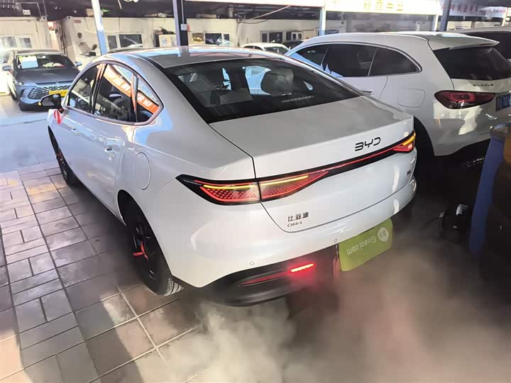 Фото 5 - BYD Seal 05 DM-i Hybrid