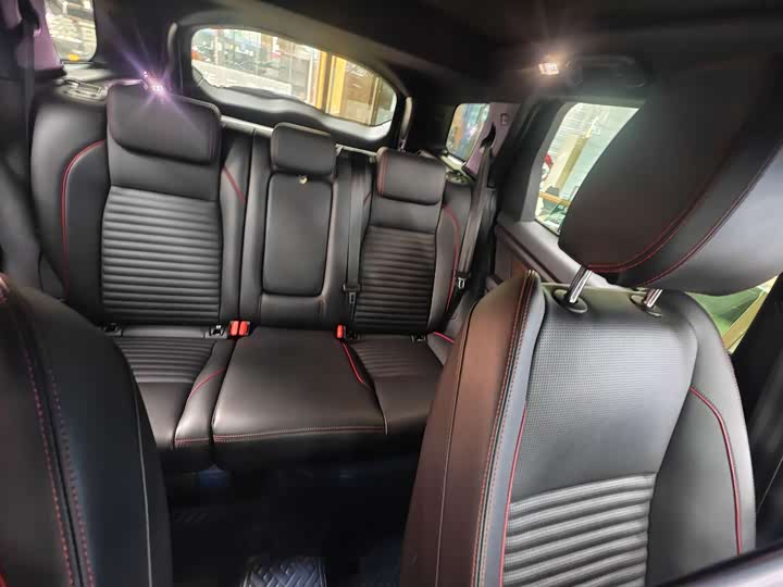 Фото 8 - Land Rover Discovery Sport