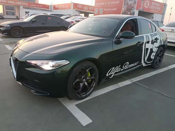 Фото 1 - Alfa Romeo Giulia