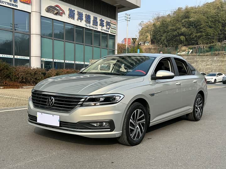 Фото 1 - Volkswagen Lavida