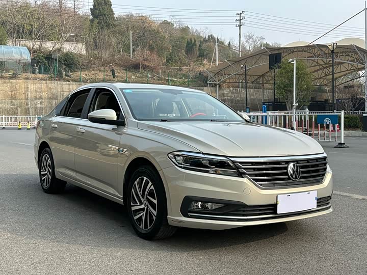 Фото 3 - Volkswagen Lavida