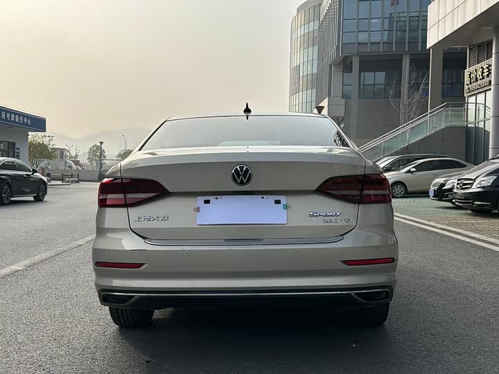 Фото 6 - Volkswagen Lavida