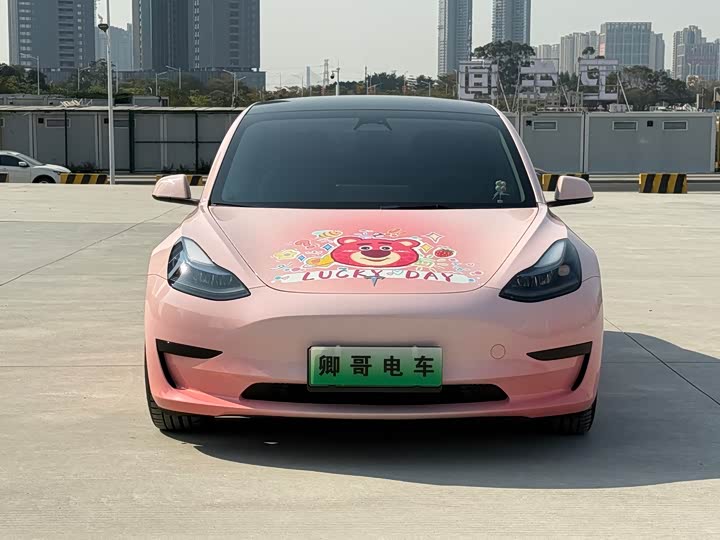 Фото 2 - Tesla Model 3