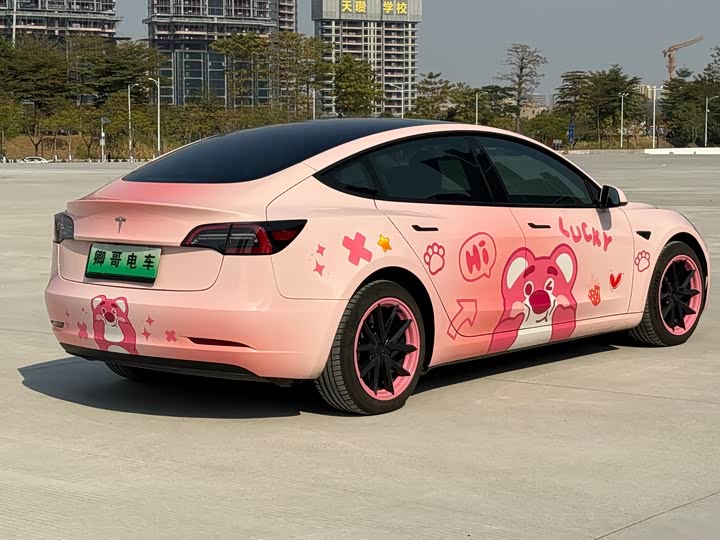 Фото 6 - Tesla Model 3