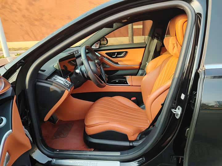 Фото 9 - Mercedes-Benz S-Class