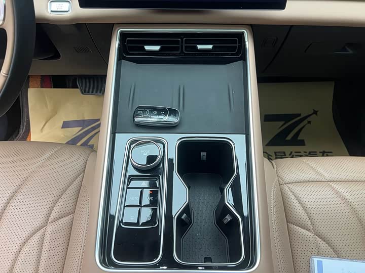 Фото 9 - Chery Tiggo 8L