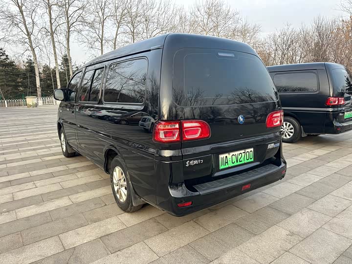 Фото 6 - Dongfeng Forthing Lingzhi M5 EV