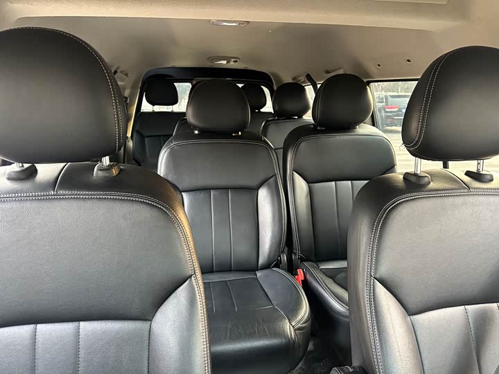 Фото 9 - Dongfeng Forthing Lingzhi M5 EV