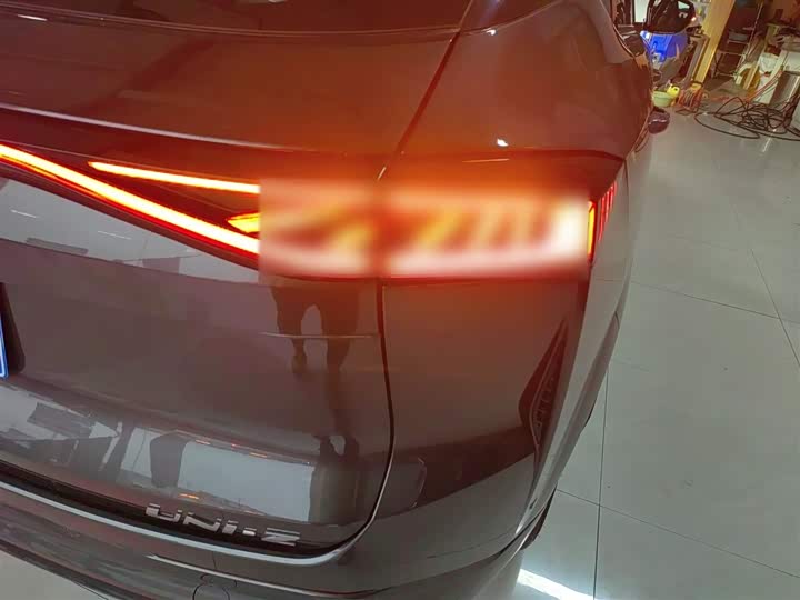 Фото 8 - Changan UNI-Z