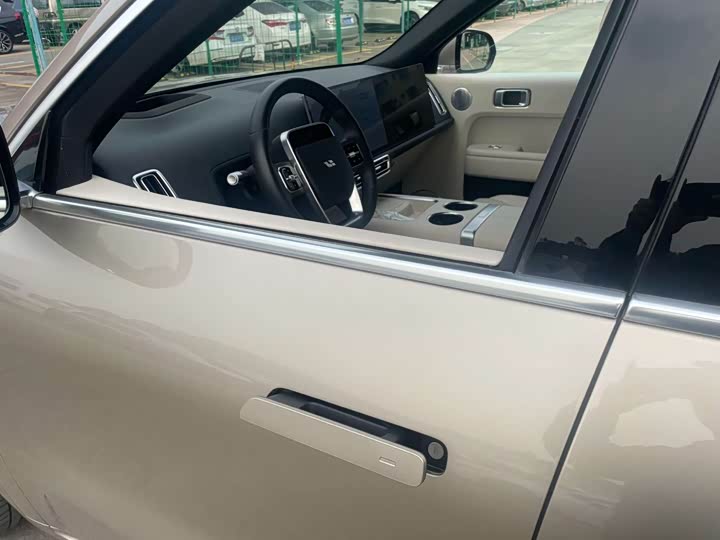 Фото 4 - LiXiang L8