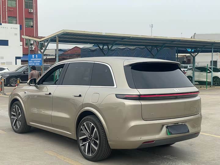 Фото 6 - LiXiang L8