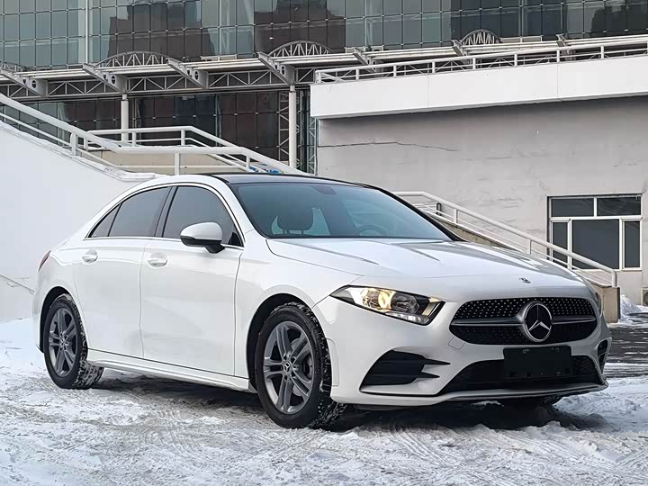 Фото 4 - Mercedes-Benz A-Class