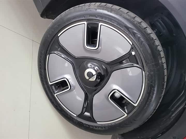 Фото 6 - Smart #1