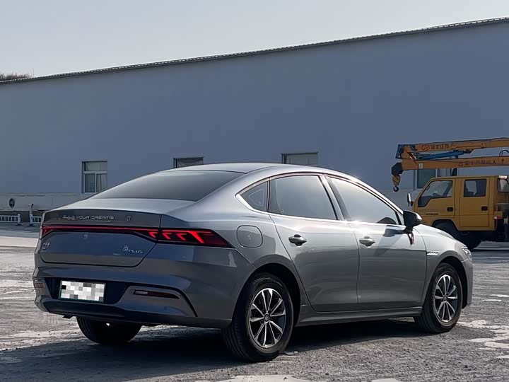 Фото 9 - BYD Qin Plus