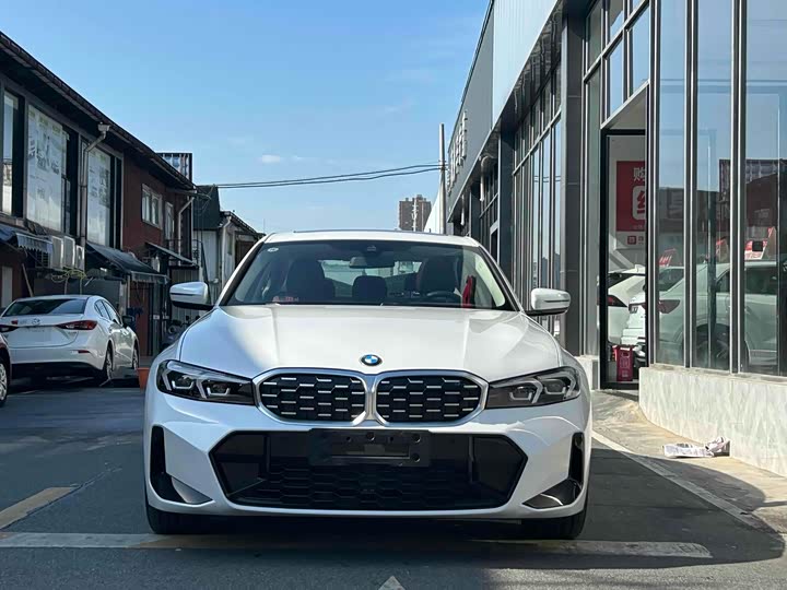 Фото 2 - BMW 3 Series