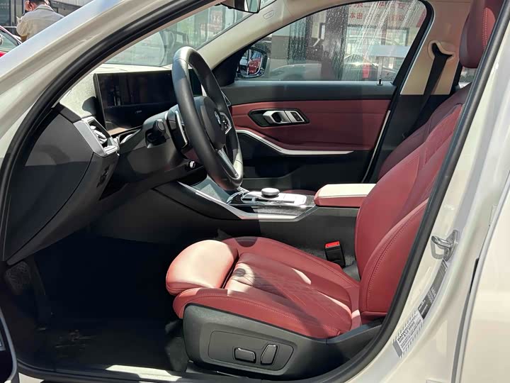 Фото 4 - BMW 3 Series