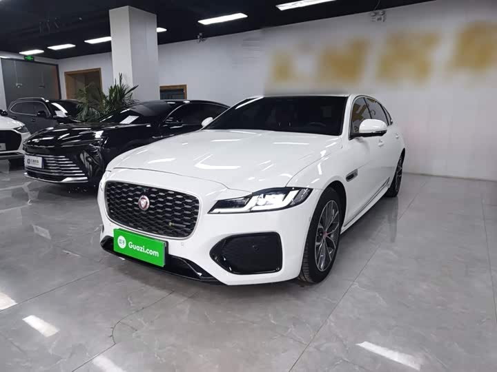 Фото 2 - Jaguar XF L
