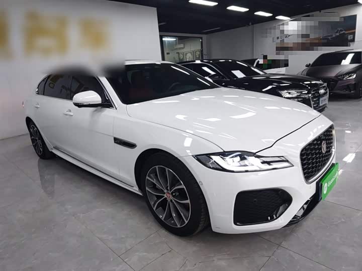 Фото 4 - Jaguar XF L