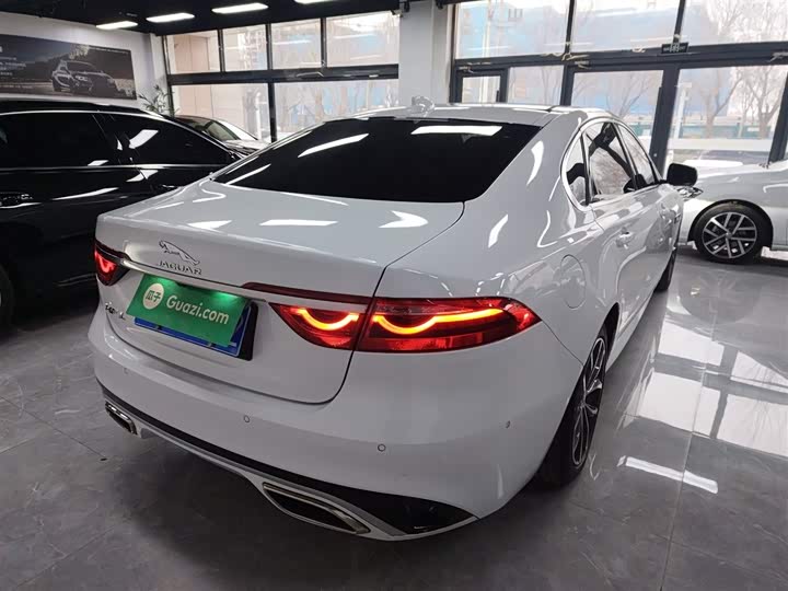 Фото 7 - Jaguar XF L