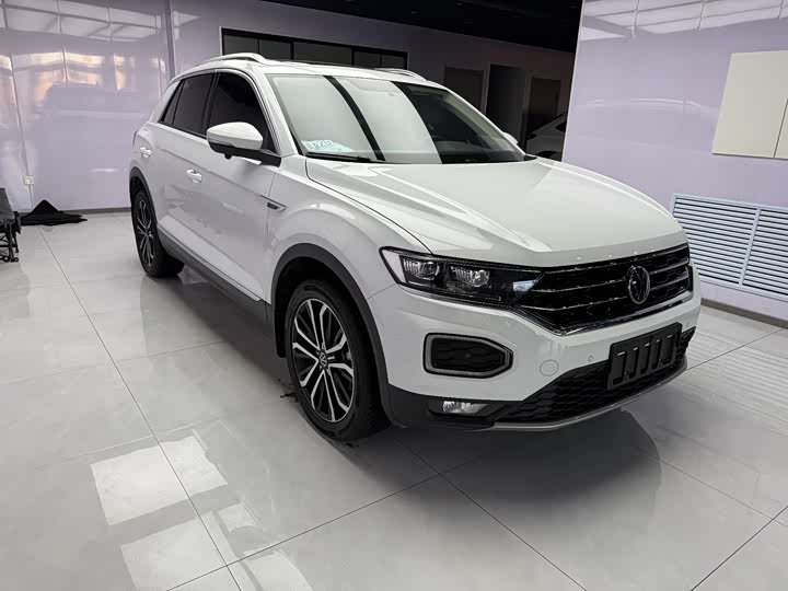 Фото 3 - Volkswagen T-Roc