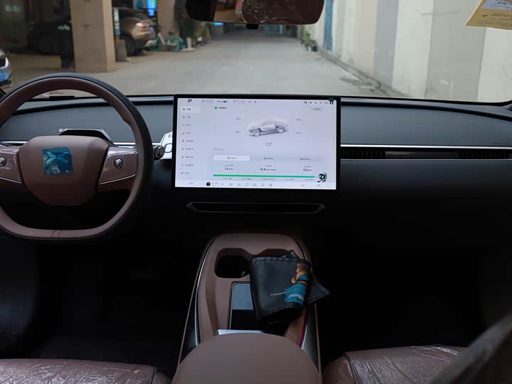 Фото 7 - XPeng Mona M03