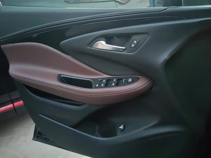 Фото 7 - Buick Envision Plus