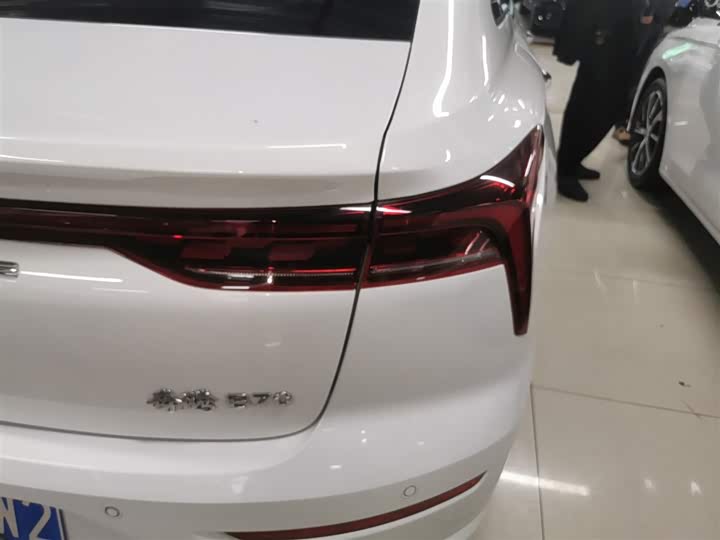 Фото 8 - Bestune B70