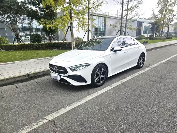 Фото 1 - Mercedes-Benz A-Class