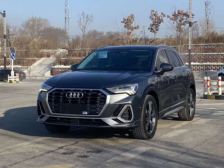 Фото 1 - Audi Q3