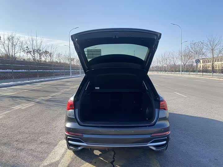 Фото 7 - Audi Q3