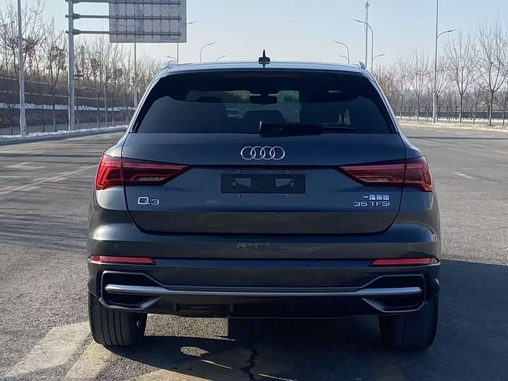 Фото 9 - Audi Q3