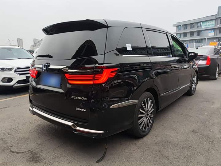 Фото 7 - Honda Elysion
