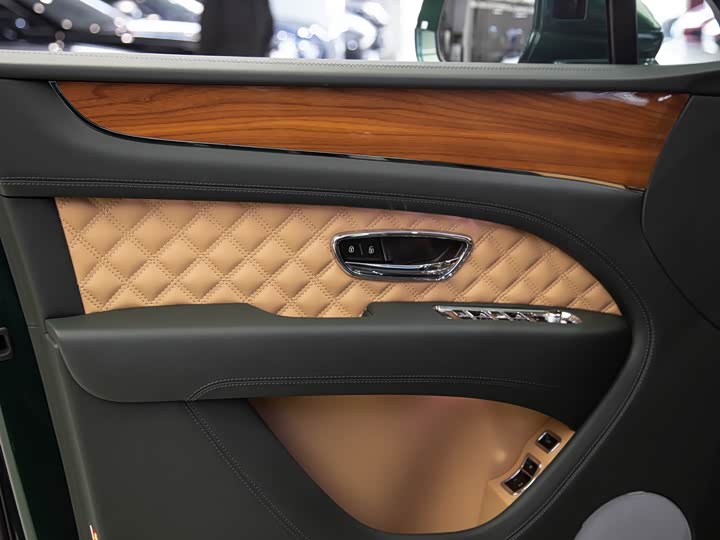 Фото 7 - Bentley Bentayga