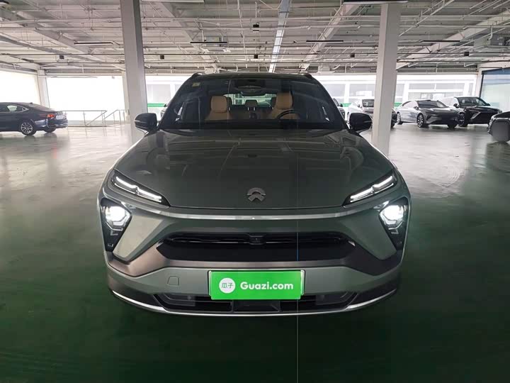 Фото 3 - Nio ES6