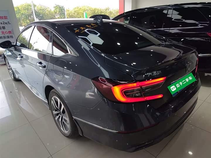 Фото 5 - Honda Accord