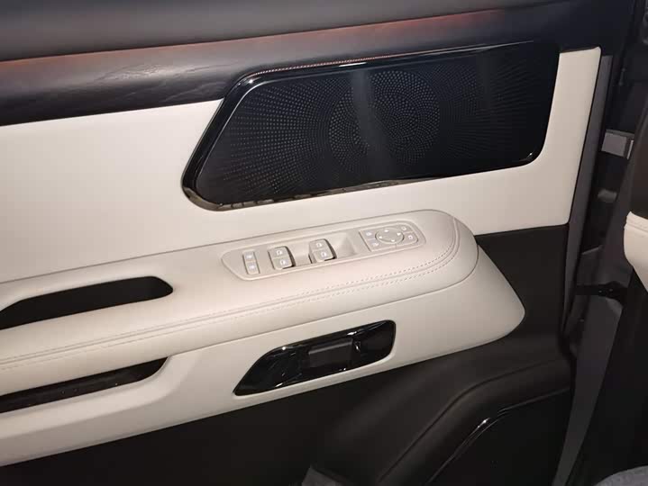 Фото 7 - Rox (Polar Stone) 01