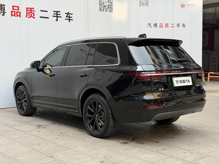 Фото 7 - LiXiang One