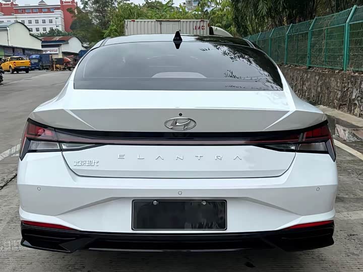 Фото 5 - Hyundai Elantra N line