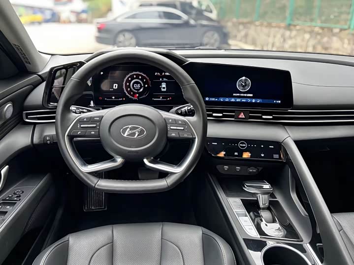 Фото 6 - Hyundai Elantra N line