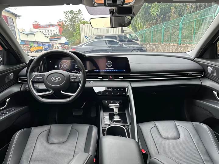 Фото 7 - Hyundai Elantra N line