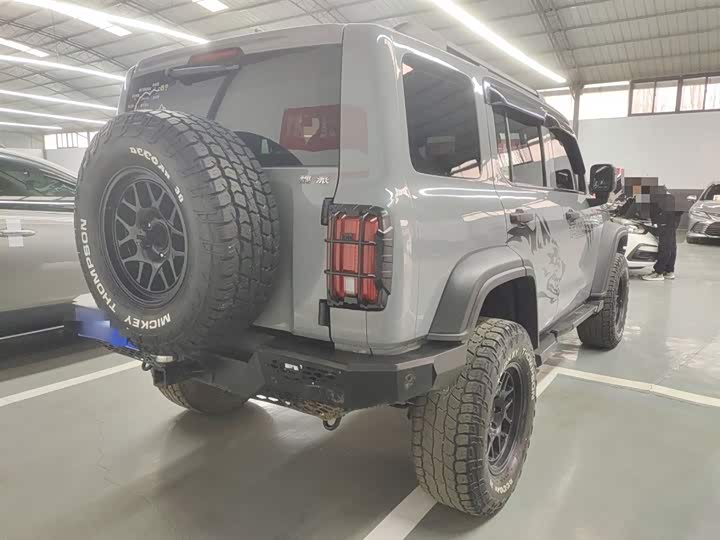 Фото 7 - Tank 300