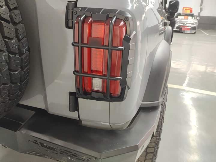 Фото 8 - Tank 300