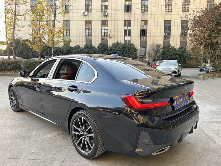 Фото 6 - BMW 3 Series