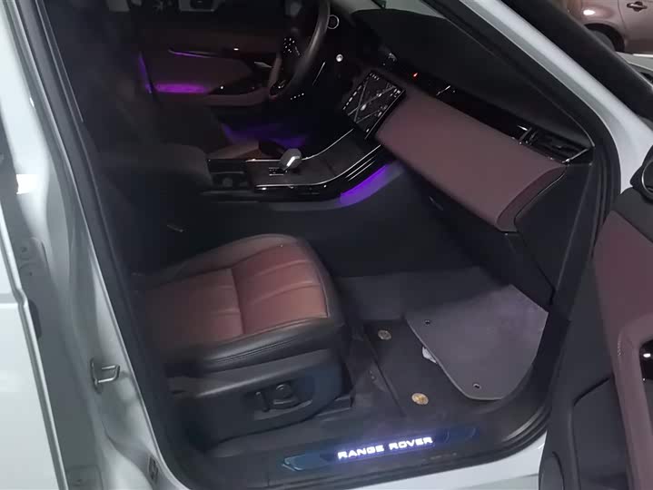 Фото 8 - Land Rover Range Rover Evoque L