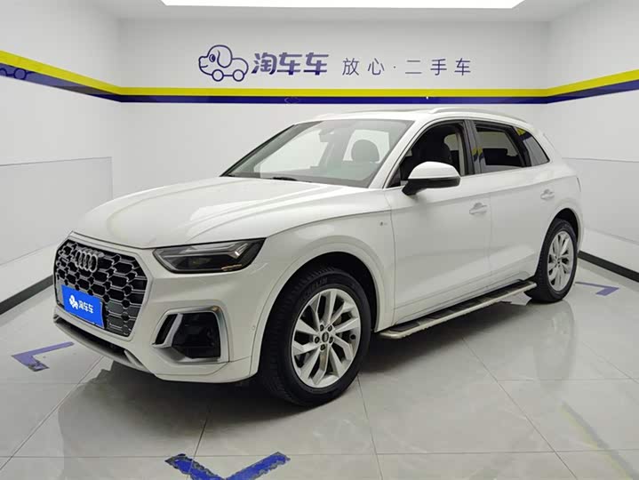 Фото 1 - Audi Q5L