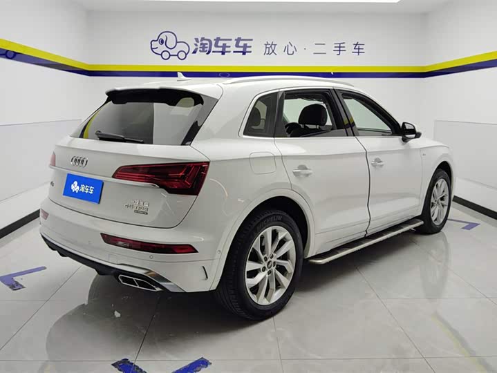 Фото 3 - Audi Q5L