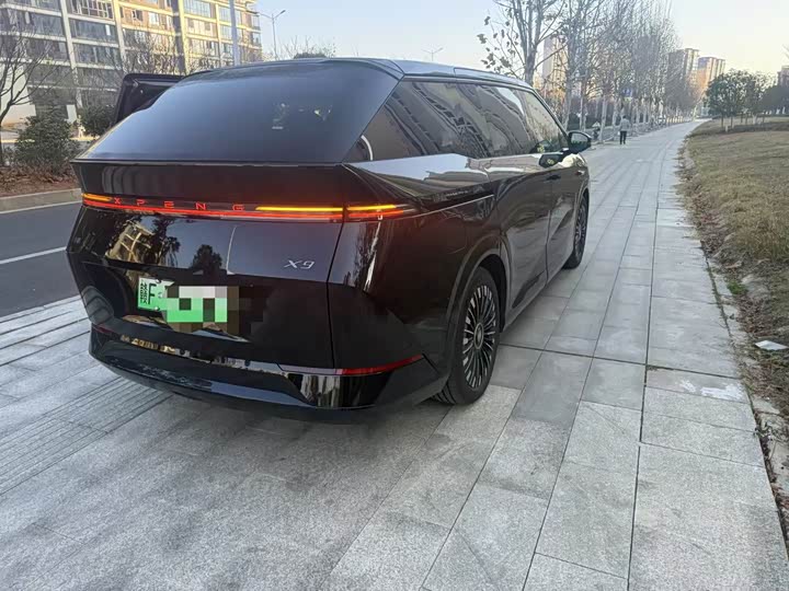 Фото 4 - XPeng X9
